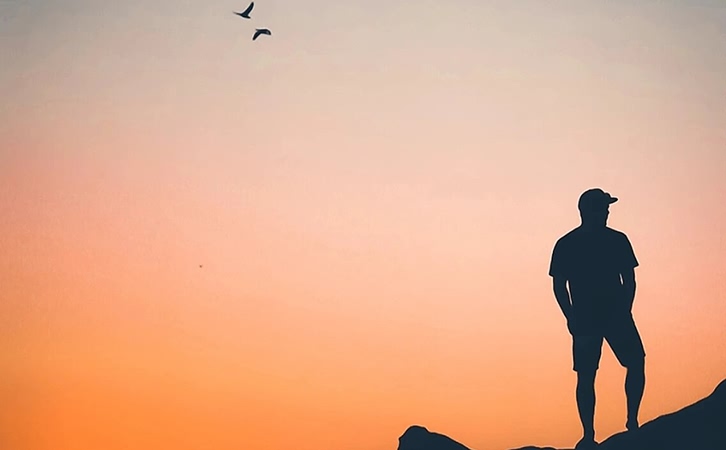 老公频繁与别的女人聊天,6个步骤重建信任