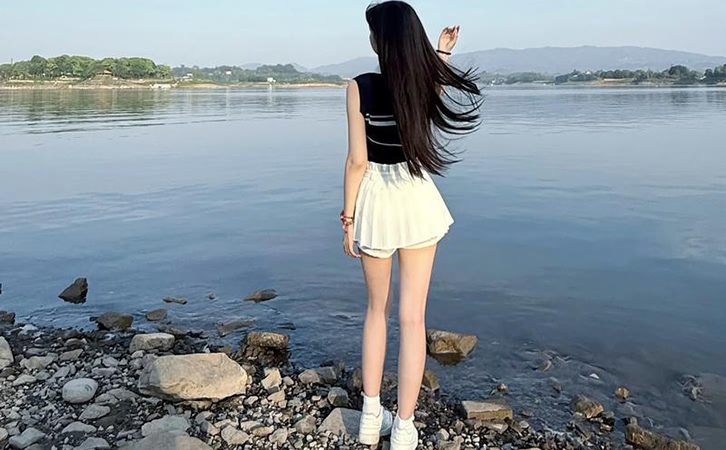 发现老婆和别人聊得暧昧,该怎么办