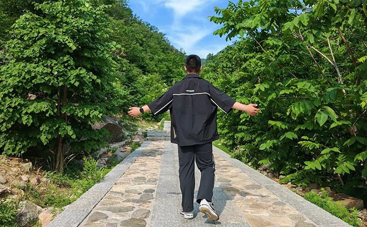 出轨与家庭责任:分析男人背后的心理动因