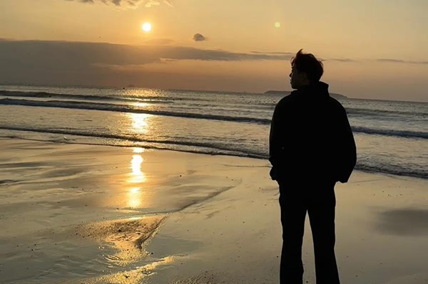 男人放不下第三者的表现:揭示背后的复